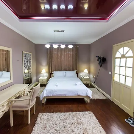 بيت ضيافة Bujtina Vila 10 كورتشي