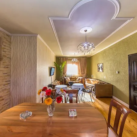 Bujtina Vila 10